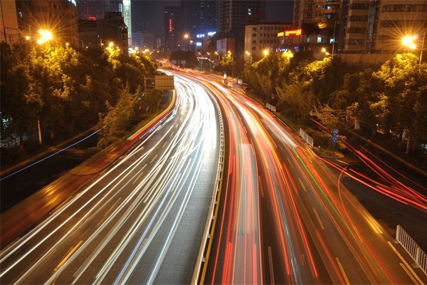 道路燈光亮化-點綴城市夜景環(huán)境